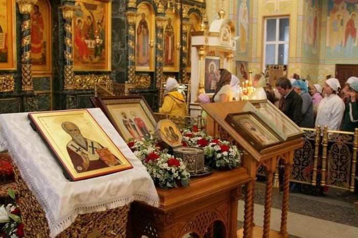 Праздник иконы Киприана и Устинии